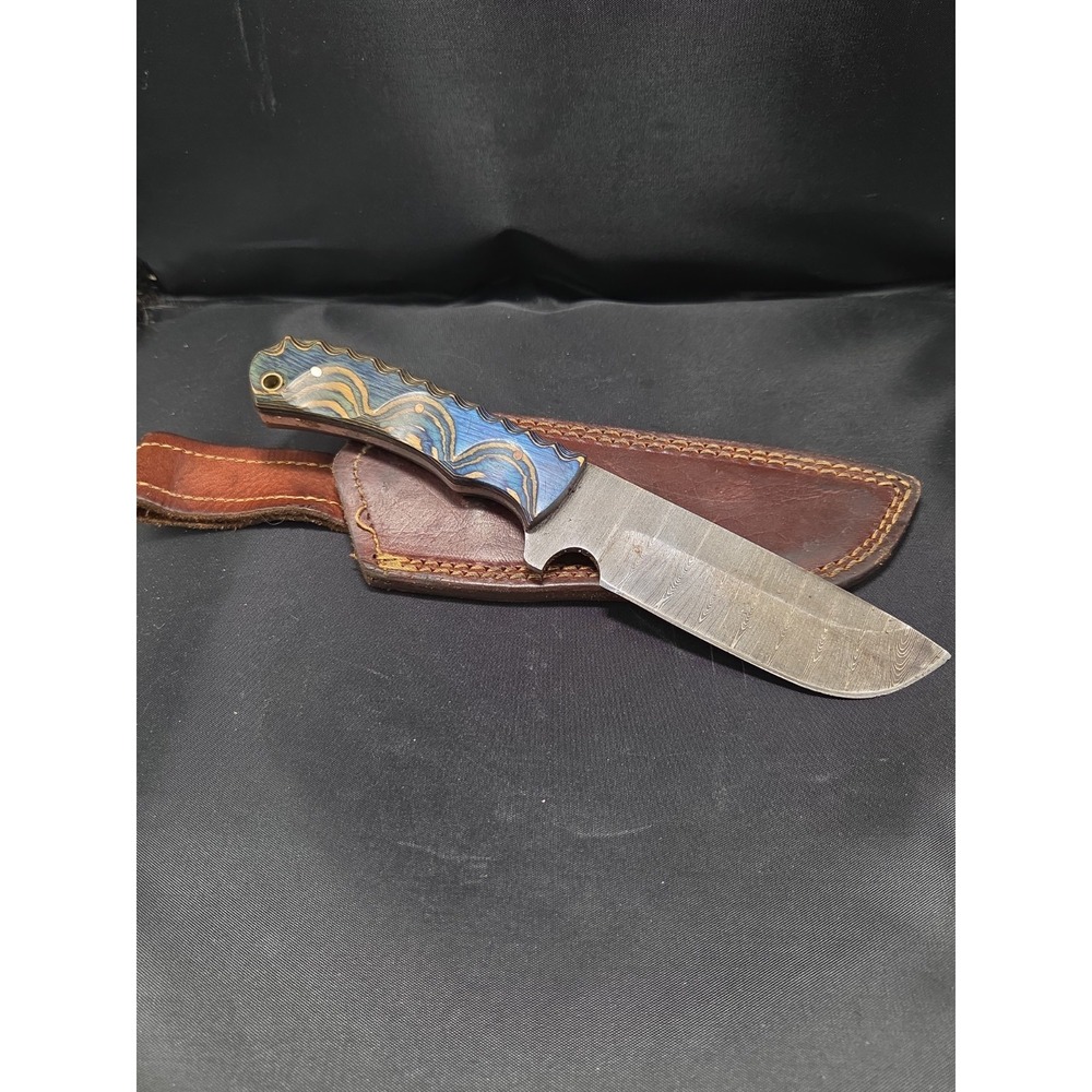 DM1334 Damascus Blue River Hunter 256 Layers Blade Wood Handle Leather Sheath
